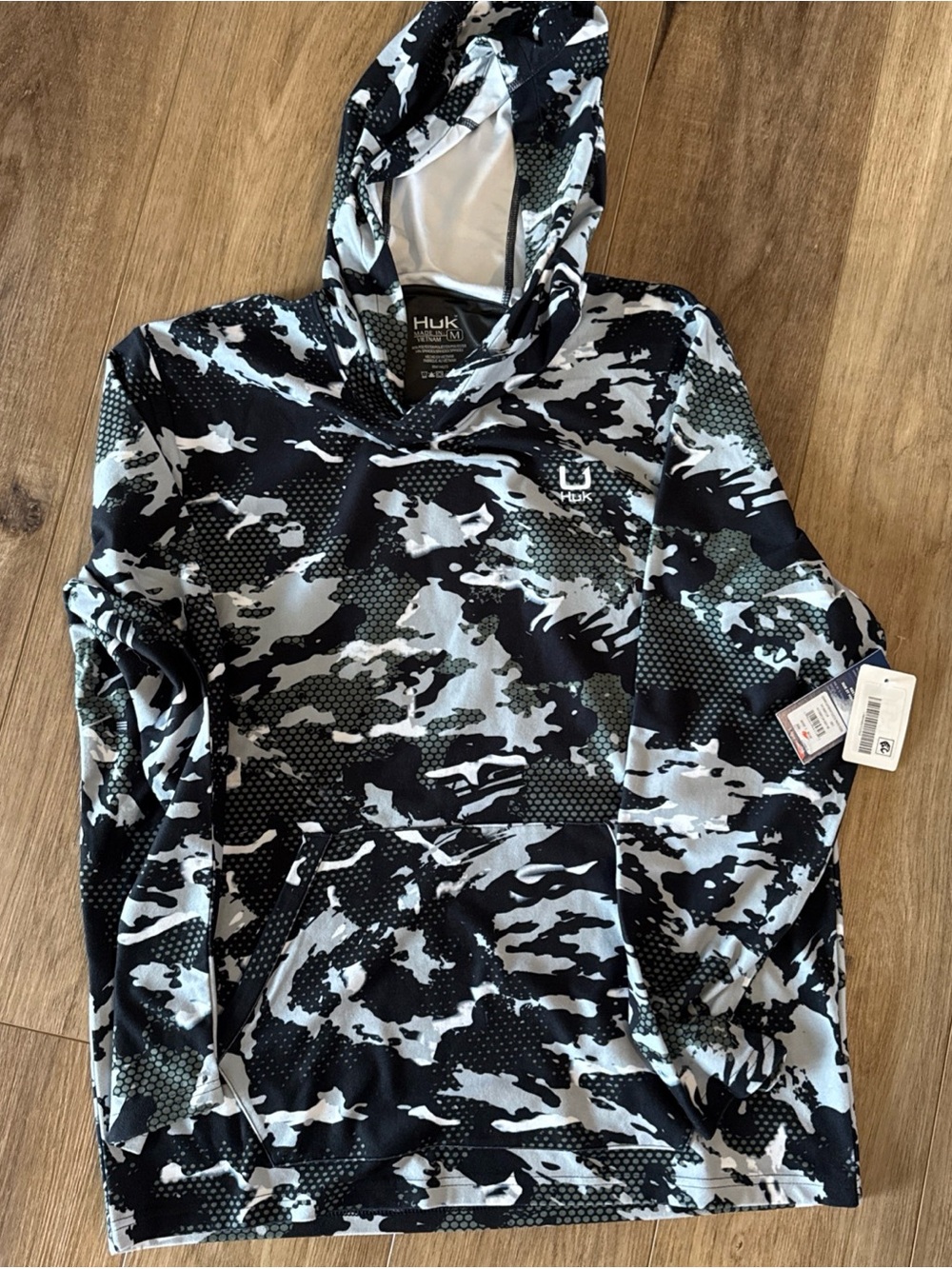 Huk Lightweight Camo Hoodie in Black and Gray